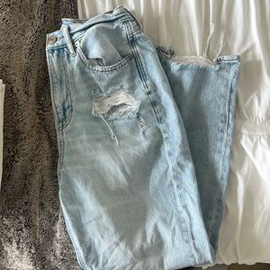 American eagle straight legged jeans